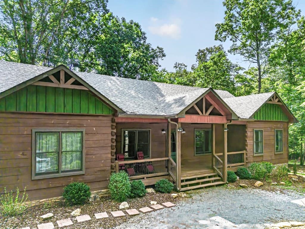 605 Toccoa Preserve Lane, Blue Ridge GA 30513 - Photo