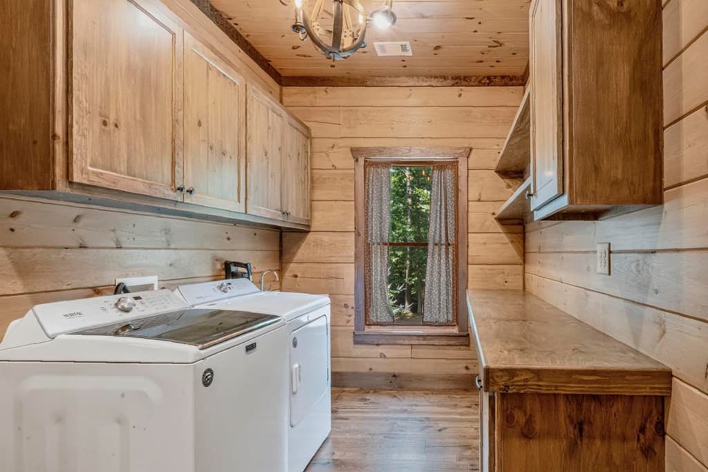 605 Toccoa Preserve Lane, Blue Ridge GA 30513 - Photo