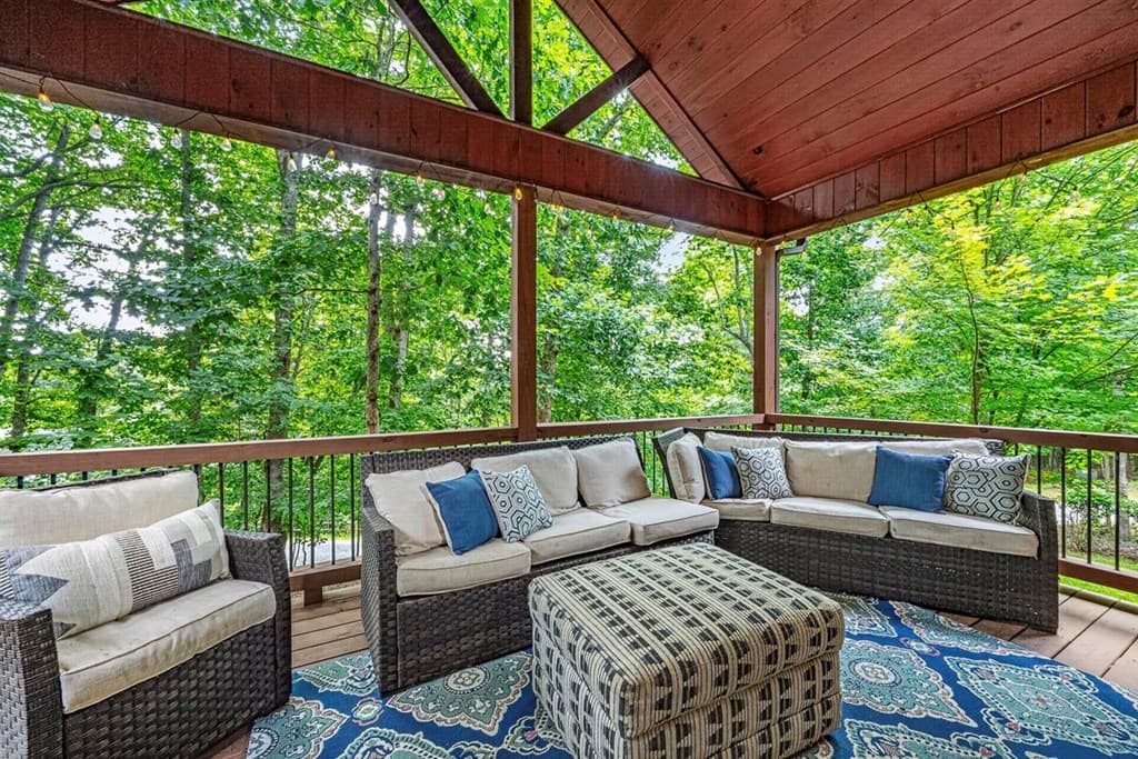605 Toccoa Preserve Lane, Blue Ridge GA 30513 - Photo