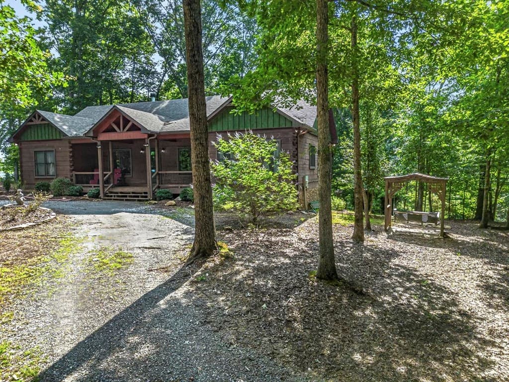 605 Toccoa Preserve Lane, Blue Ridge GA 30513 - Photo