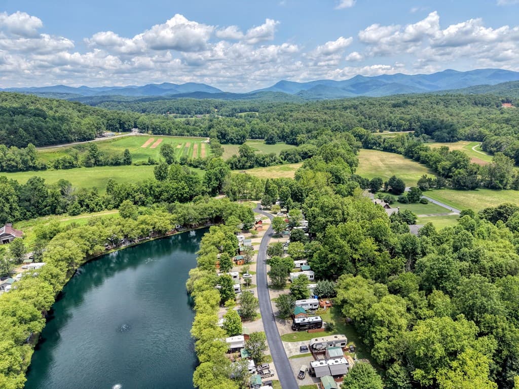 257 Vista Circle, Blairsville GA 30512 - Photo