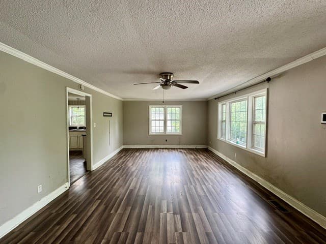 1040 NE 6th Street, Cleveland TN 37311 - Photo