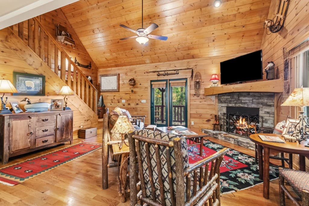 175 Leisure Drive, Ellijay GA 30536 - Photo