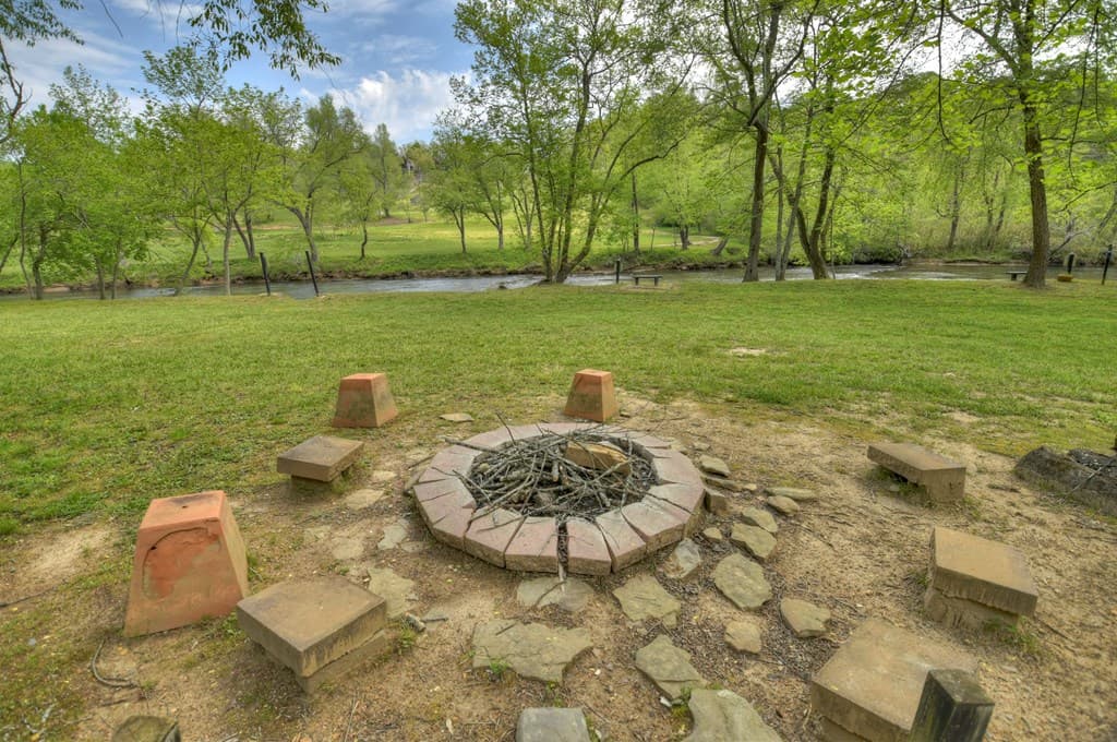 363 River Ridge Drive, Blue Ridge GA 30513 - Photo