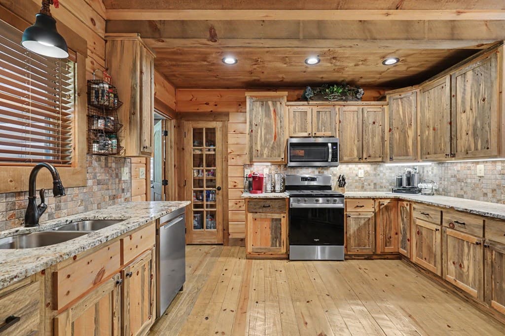 363 River Ridge Drive, Blue Ridge GA 30513 - Photo