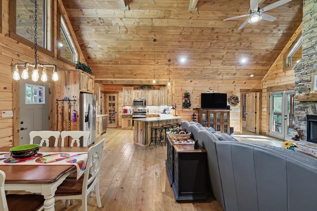 363 River Ridge Drive, Blue Ridge GA 30513 - Photo