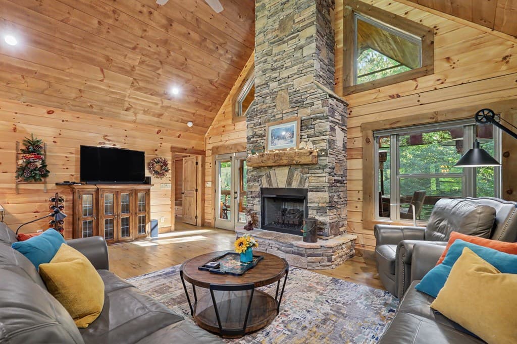 363 River Ridge Drive, Blue Ridge GA 30513 - Photo