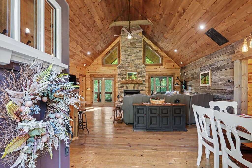 363 River Ridge Drive, Blue Ridge GA 30513 - Photo