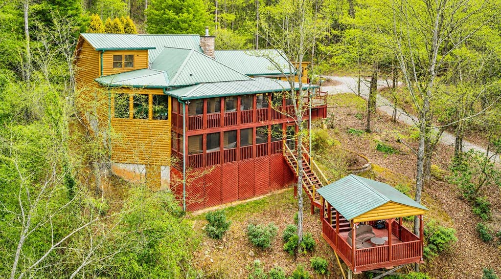 120 North Riverview Ln, Ellijay GA 30536 - Photo