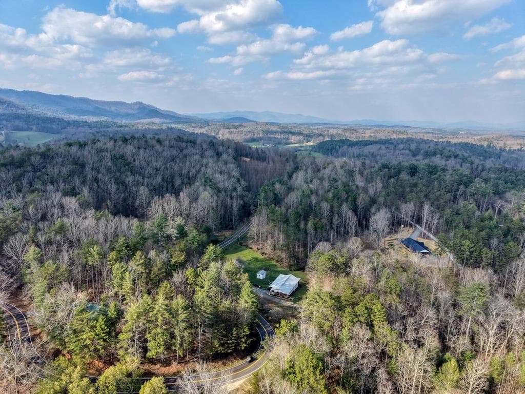 399 Pack Creek Road, Blue Ridge GA 30513 - Photo