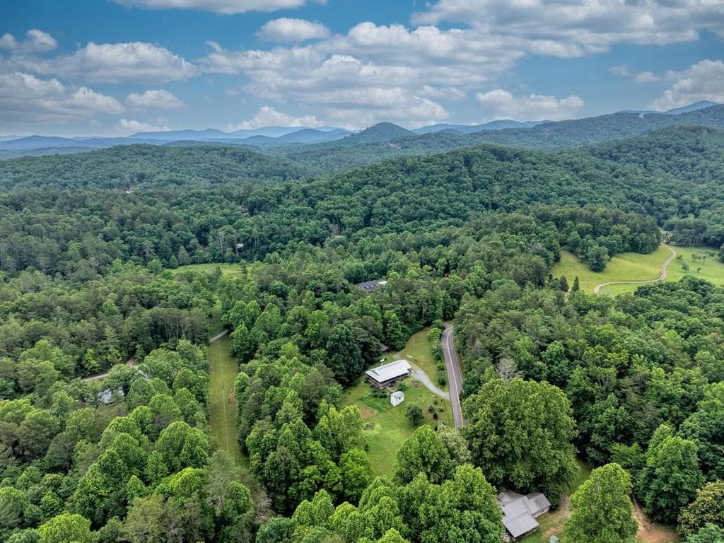 399 Pack Creek Road, Blue Ridge GA 30513 - Photo