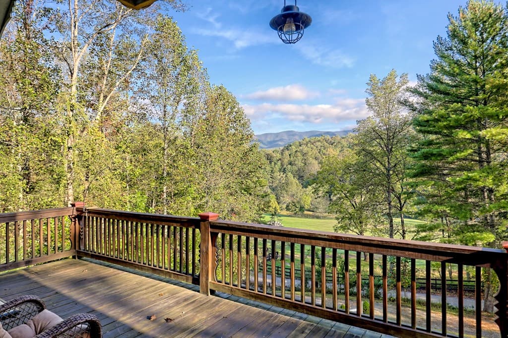 206 Peckerwood Road, Hayesville NC 28904 - Photo
