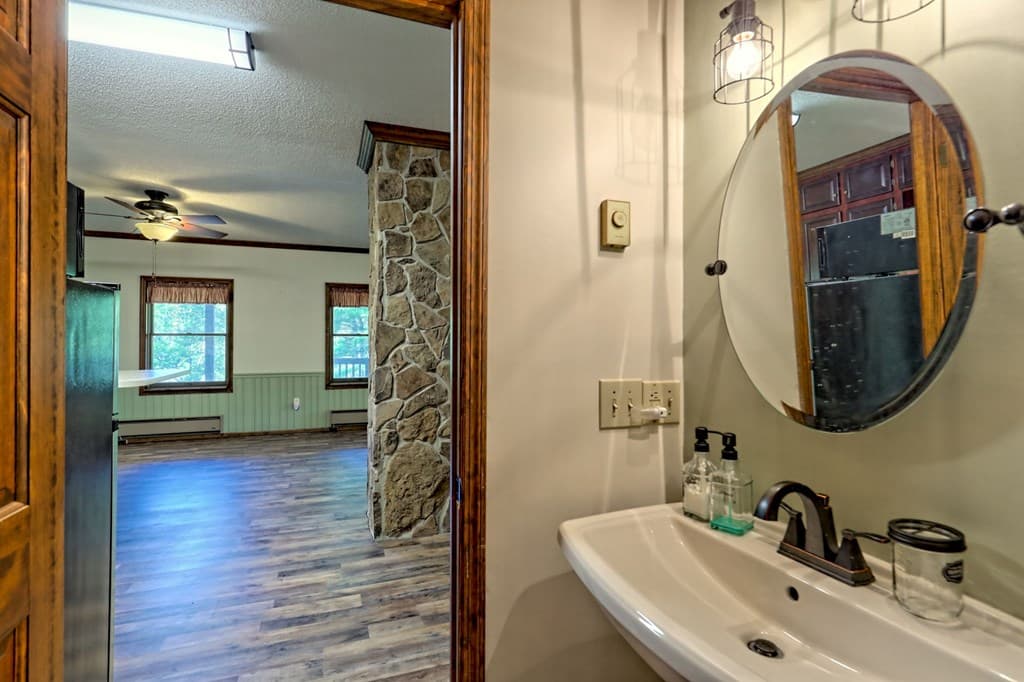 206 Peckerwood Road, Hayesville NC 28904 - Photo