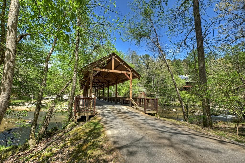 394 Blackberry Circle, Ellijay GA 30536 - Photo