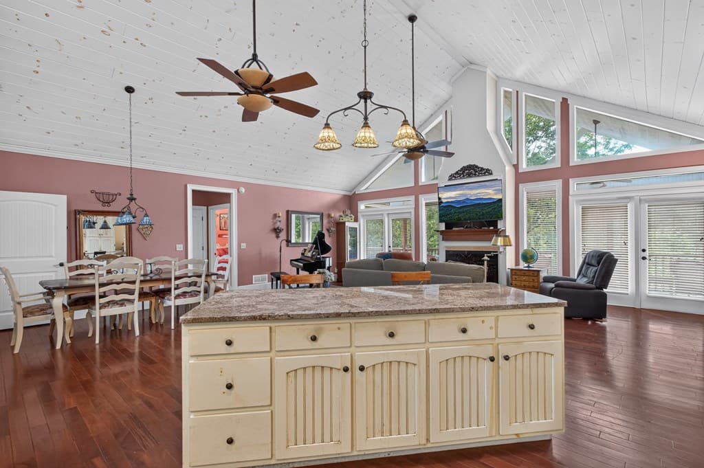 293 Weoka Court, Ellijay GA 30540 - Photo