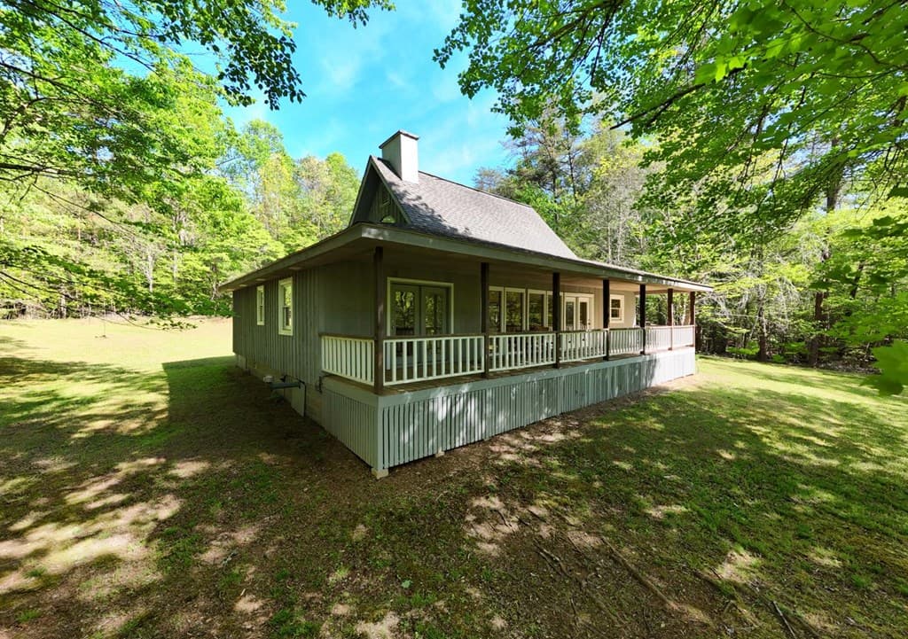1493 Greasy Creek Road, Brasstown NC 28902 - Photo