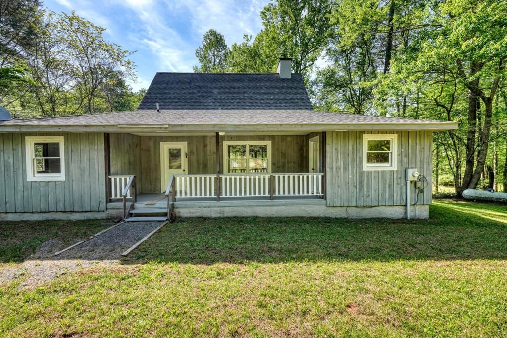 1493 Greasy Creek Road, Brasstown NC 28902 - Photo