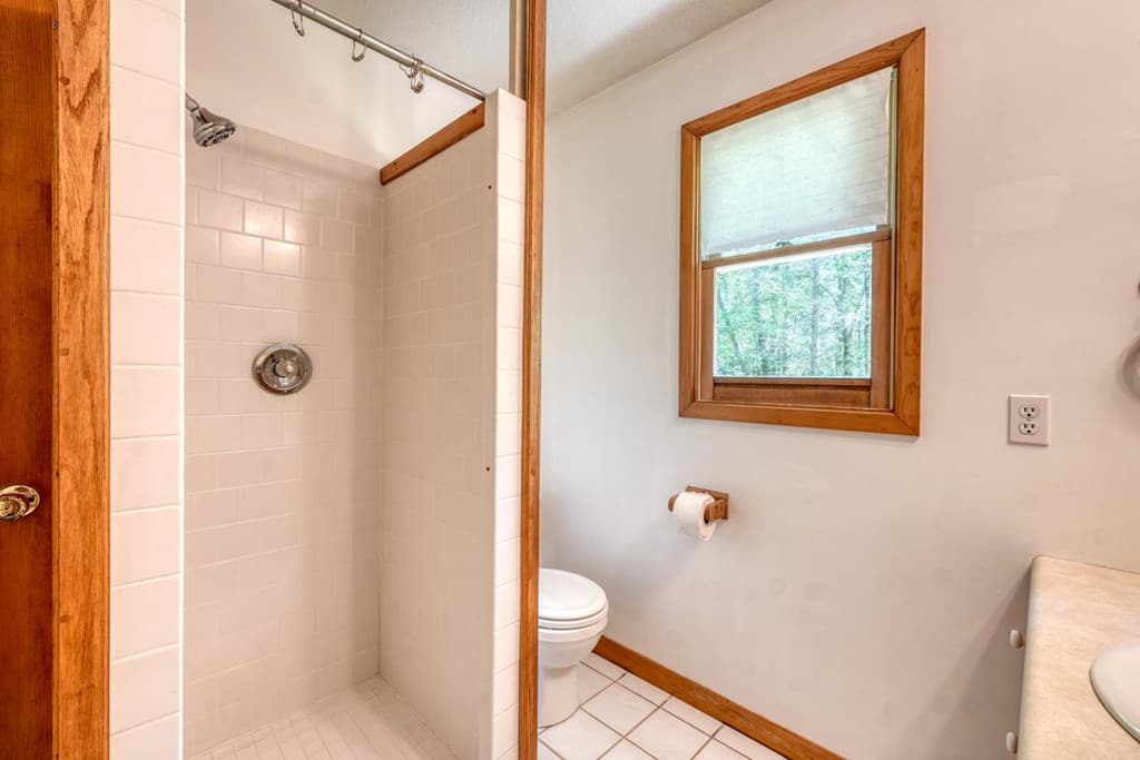 1493 Greasy Creek Road, Brasstown NC 28902 - Photo