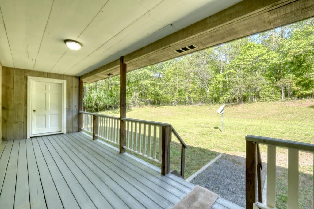 1493 Greasy Creek Road, Brasstown NC 28902 - Photo