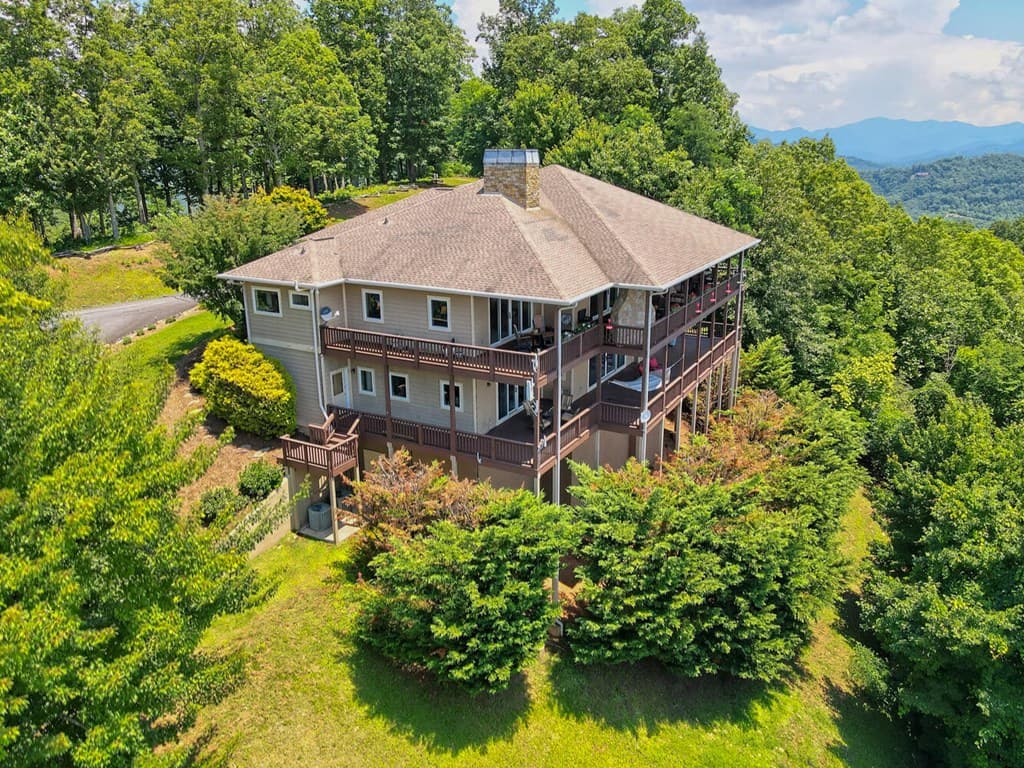 1212 Double Knob Drive E, Hayesville NC 28904 - Photo