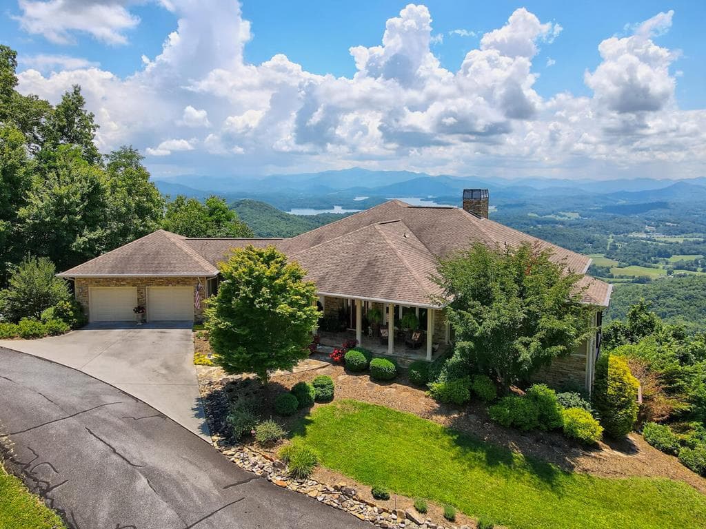 1212 Double Knob Drive E, Hayesville NC 28904 - Primary photo