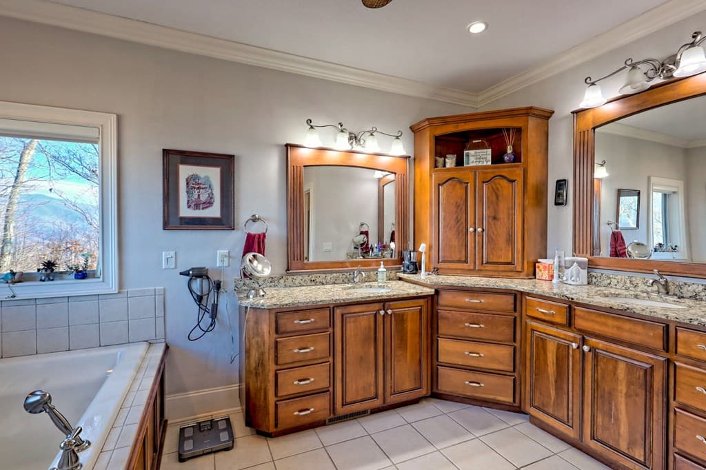 1212 Double Knob Drive E, Hayesville NC 28904 - Photo