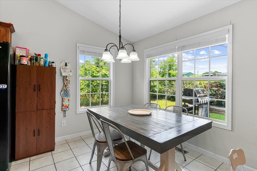 132 9th Avenue, Chatsworth GA 30705 - Photo