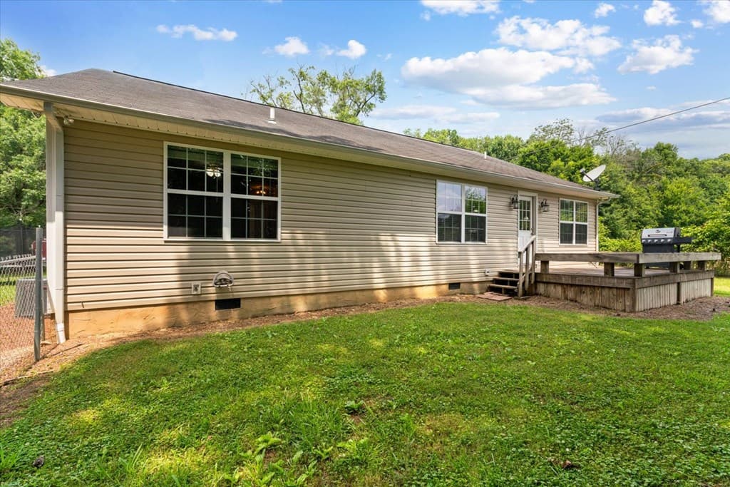 132 9th Avenue, Chatsworth GA 30705 - Photo
