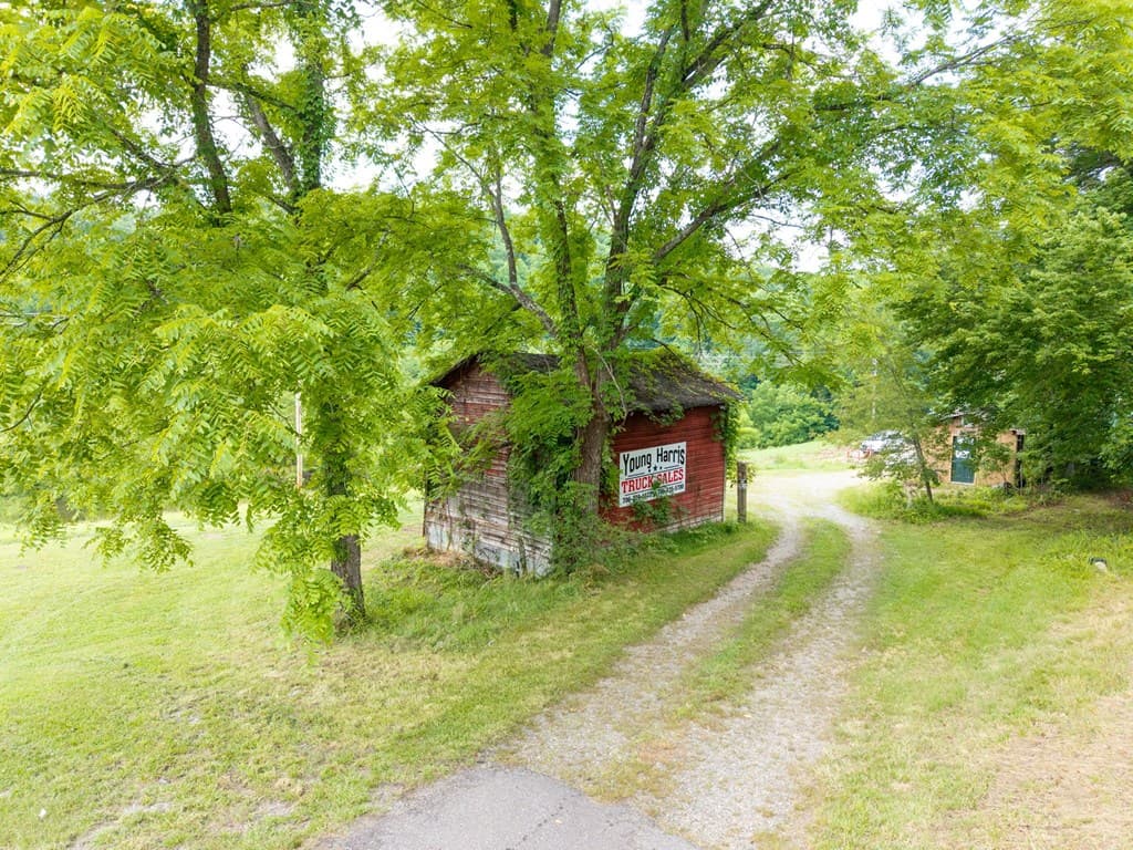 905 State Hwy 66, Young Harris GA 30582 - Photo
