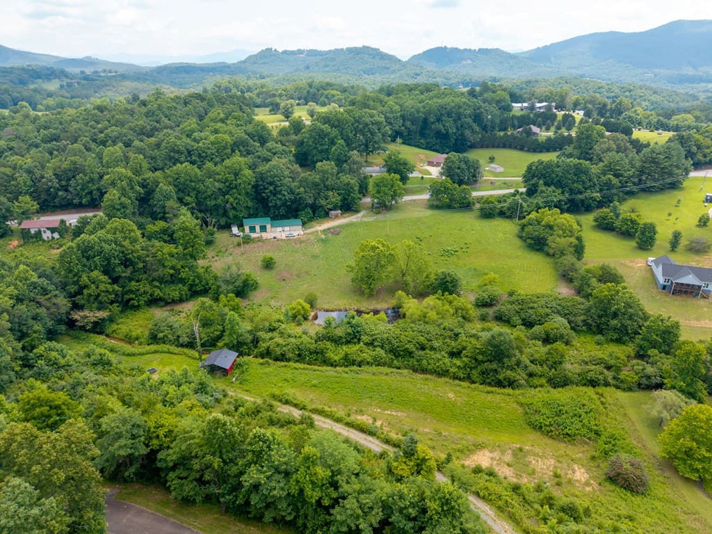 905 State Hwy 66, Young Harris GA 30582 - Photo