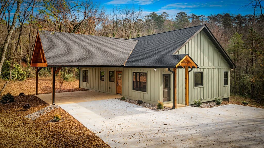 40 Cherry Street, East Ellijay GA 30540 - Photo