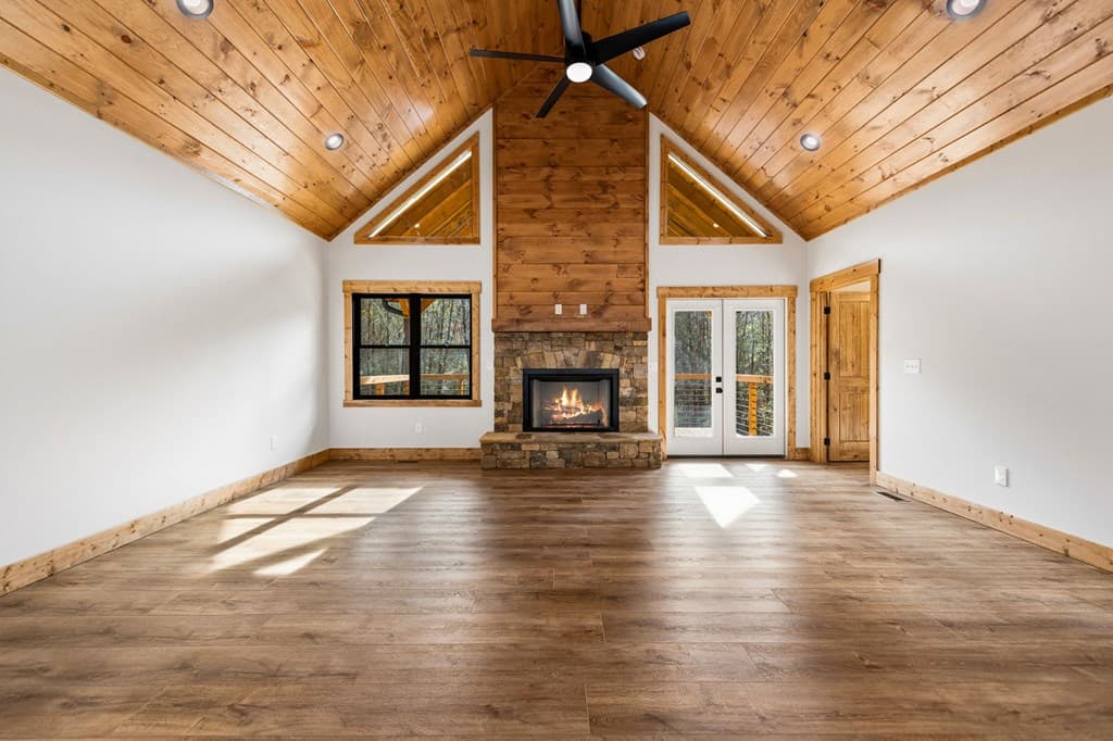 40 Cherry Street, East Ellijay GA 30540 - Photo