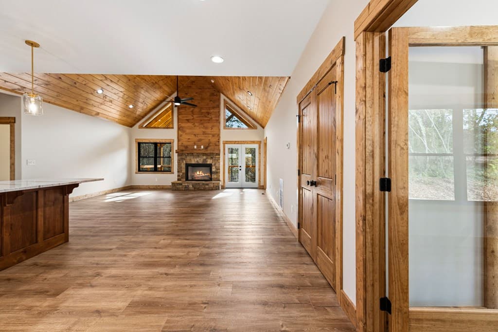 40 Cherry Street, East Ellijay GA 30540 - Photo
