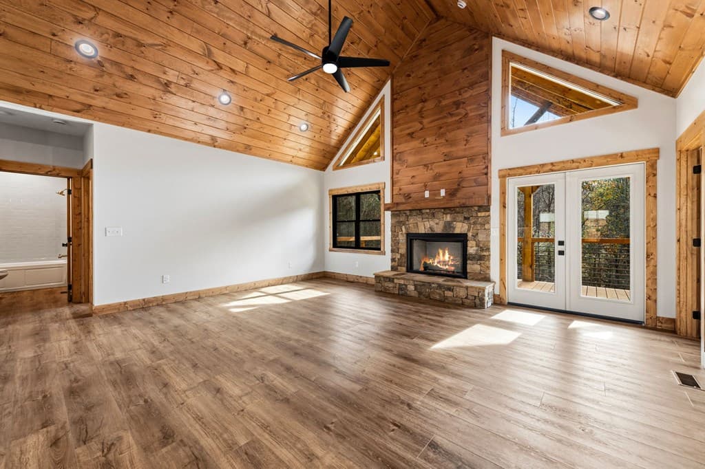 40 Cherry Street, East Ellijay GA 30540 - Photo