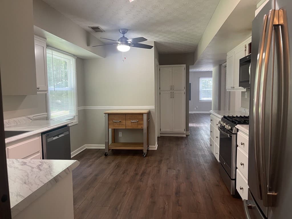 2570 Johnston Rd Nw, Kennesaw GA 30152 - Photo