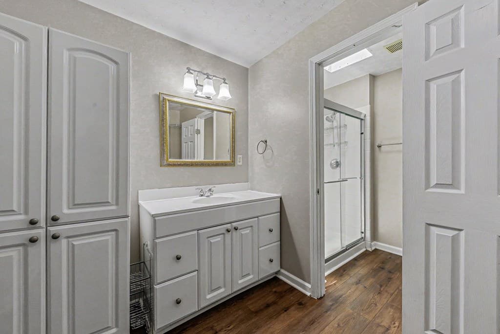 2570 Johnston Rd Nw, Kennesaw GA 30152 - Photo