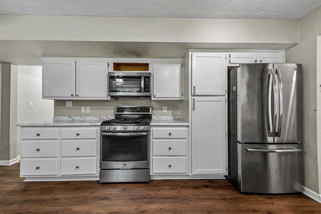 2570 Johnston Rd Nw, Kennesaw GA 30152 - Photo