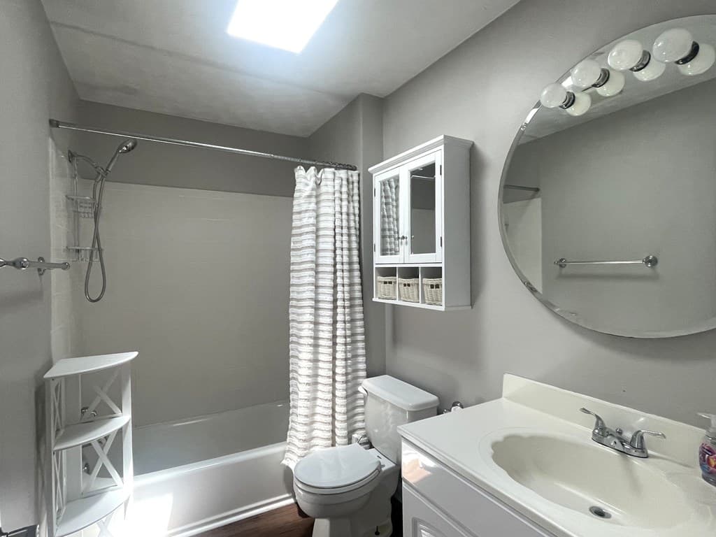 2570 Johnston Rd Nw, Kennesaw GA 30152 - Photo