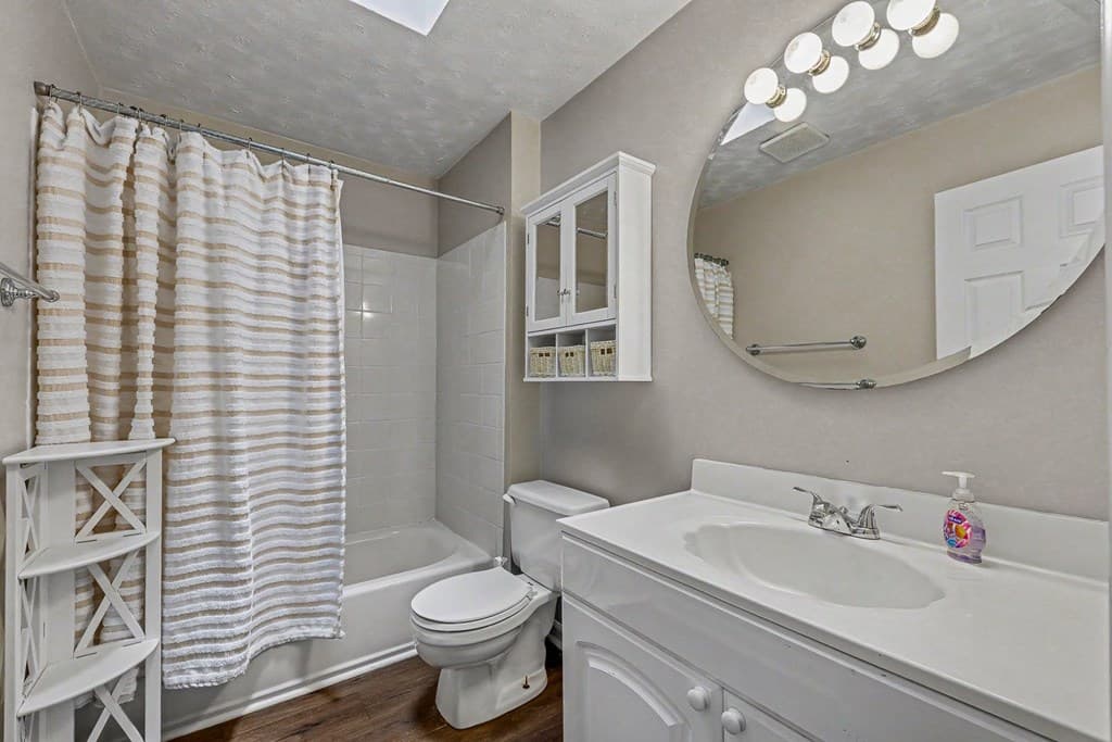 2570 Johnston Rd Nw, Kennesaw GA 30152 - Photo