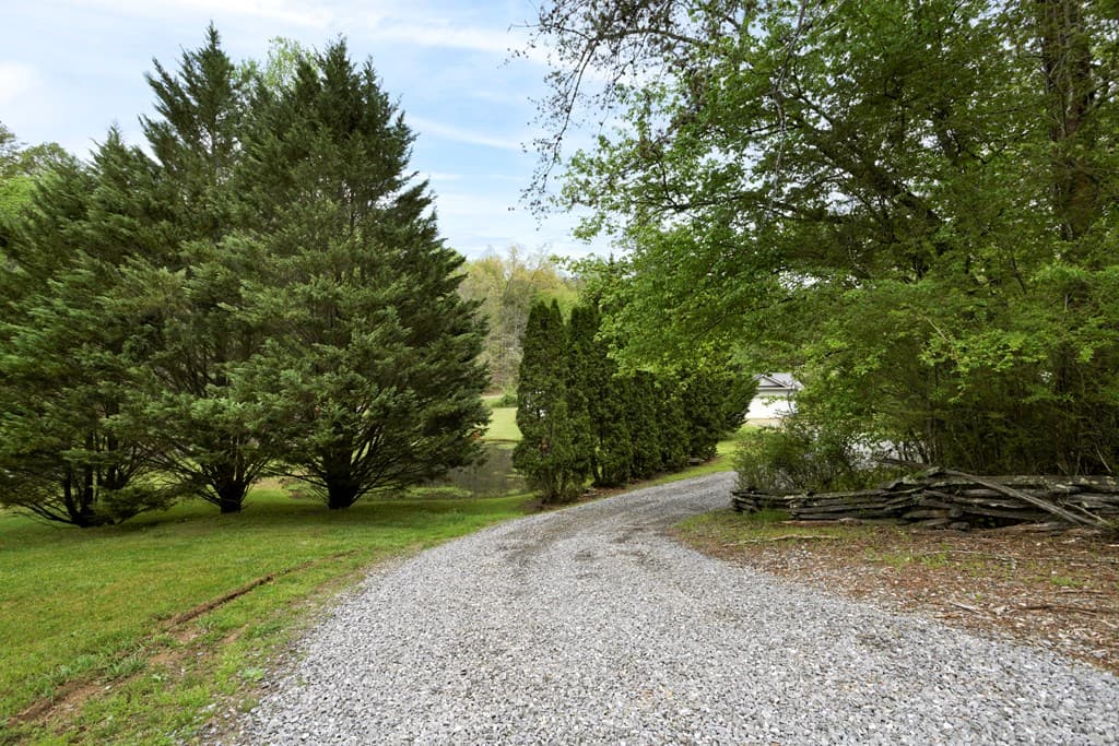 6487 Crooked Creek Road, Young Harris GA 30582 - Photo