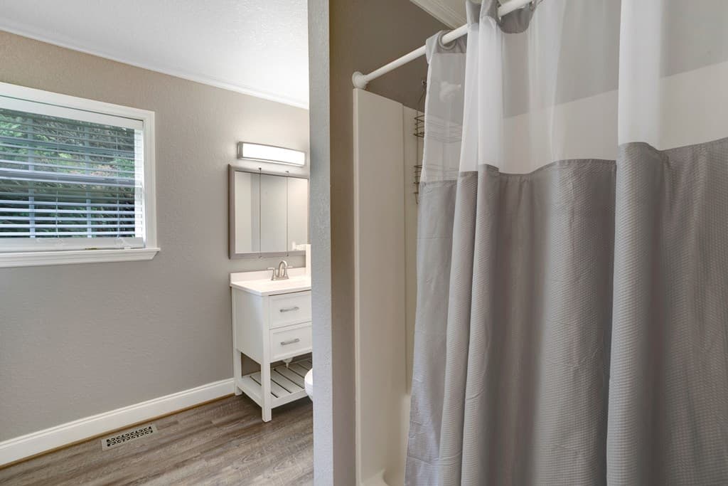 6487 Crooked Creek Road, Young Harris GA 30582 - Photo