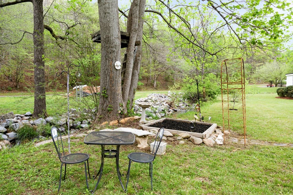 6487 Crooked Creek Road, Young Harris GA 30582 - Photo
