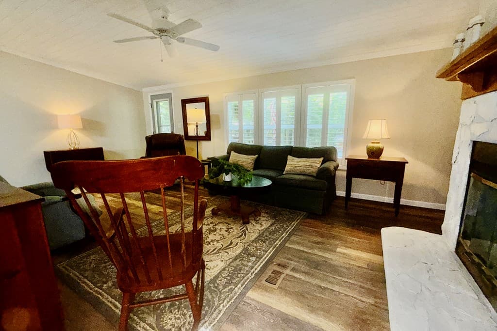 622 Lakeside Drive, Blairsville GA 30512 - Photo