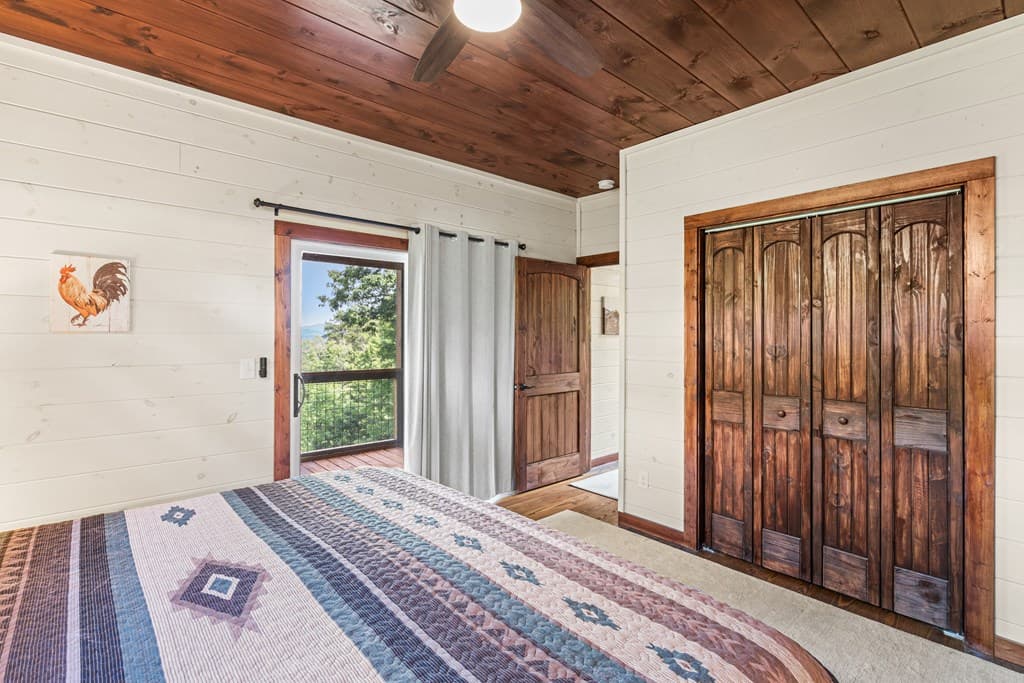 313 Lexington Drive, Brasstown NC 28902 - Photo