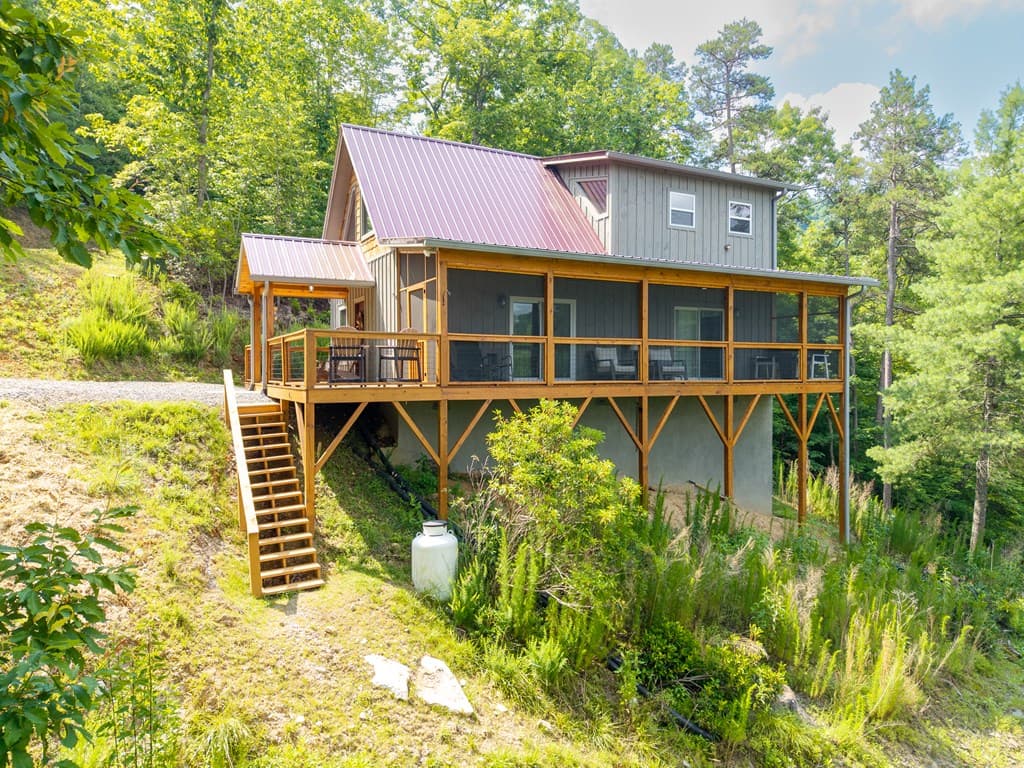 313 Lexington Drive, Brasstown NC 28902 - Photo