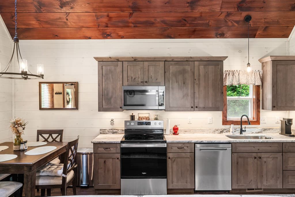 313 Lexington Drive, Brasstown NC 28902 - Photo