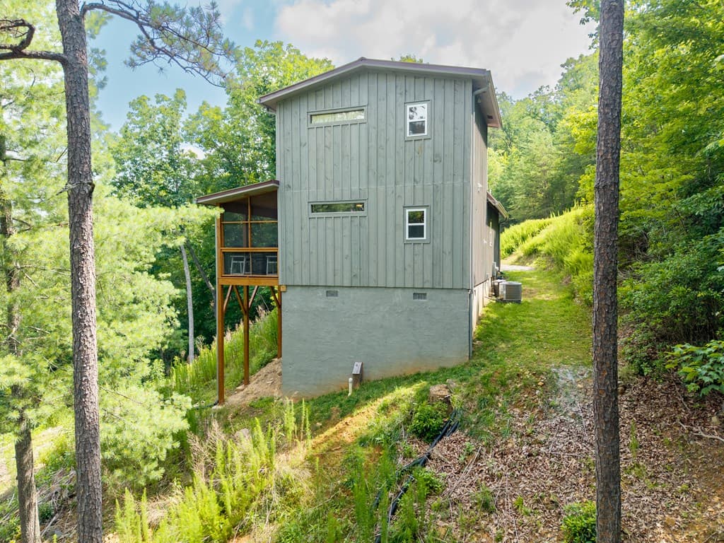313 Lexington Drive, Brasstown NC 28902 - Photo