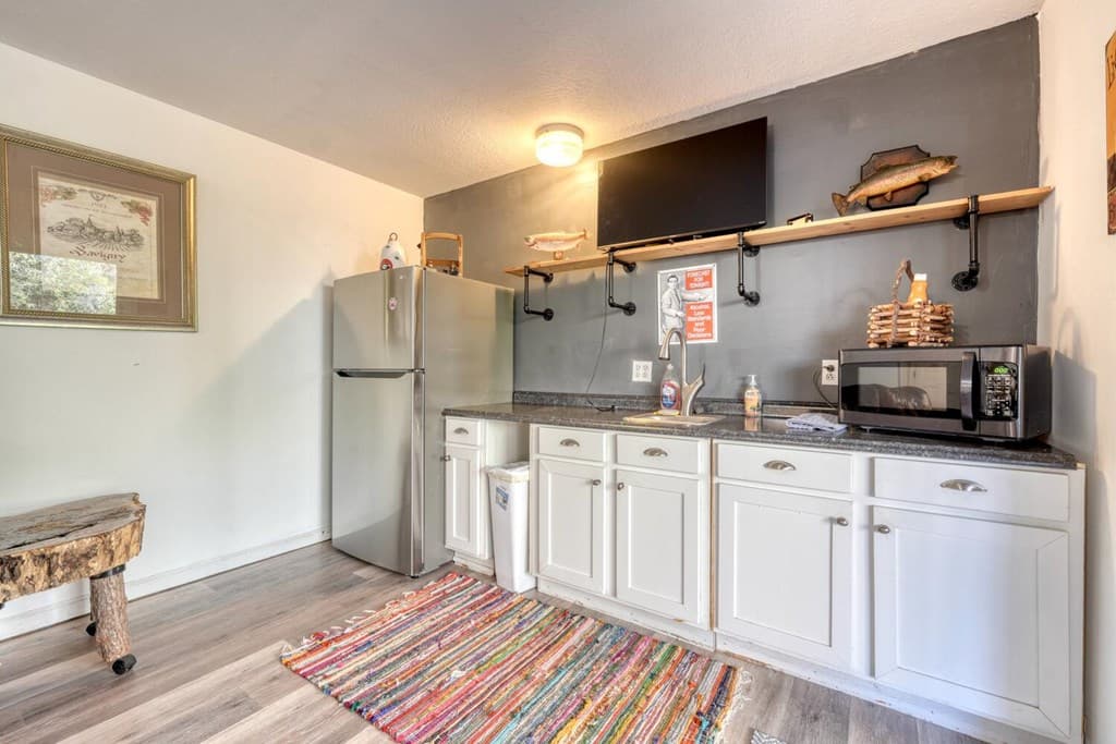 2175 E Old Hwy 64, Hayesville NC 28904 - Photo