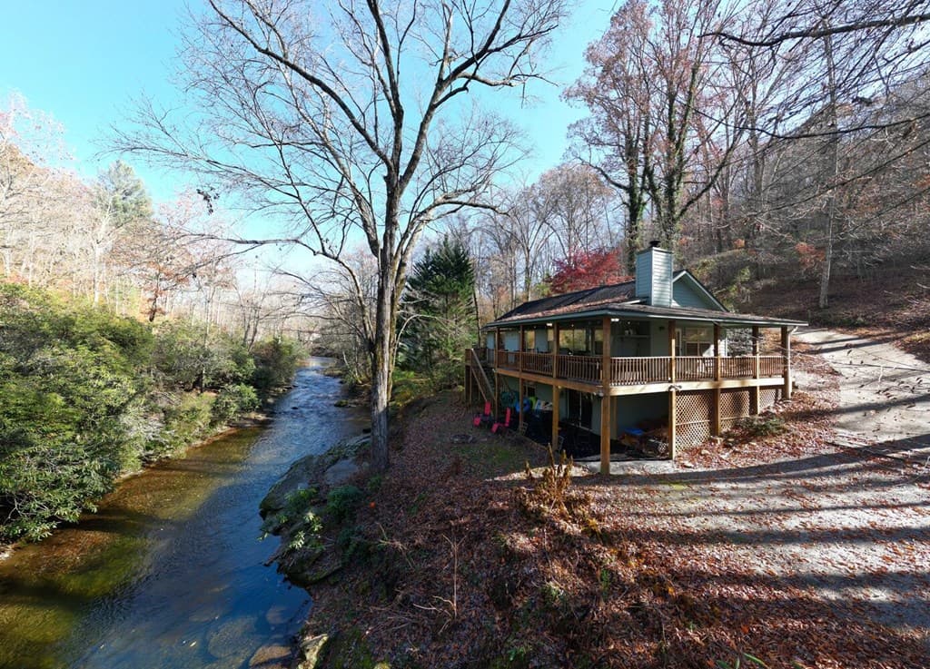 2175 E Old Hwy 64, Hayesville NC 28904 - Photo