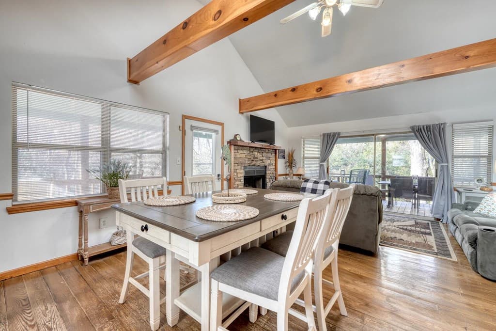 2175 E Old Hwy 64, Hayesville NC 28904 - Photo